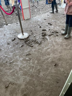 Mars stand 2.jpg Mars stand 2.jpg